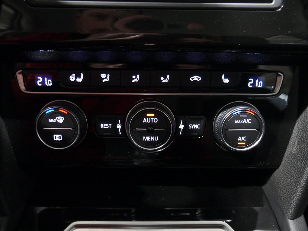 Volkswagen Passat 2.0Bi-TDi  4x4