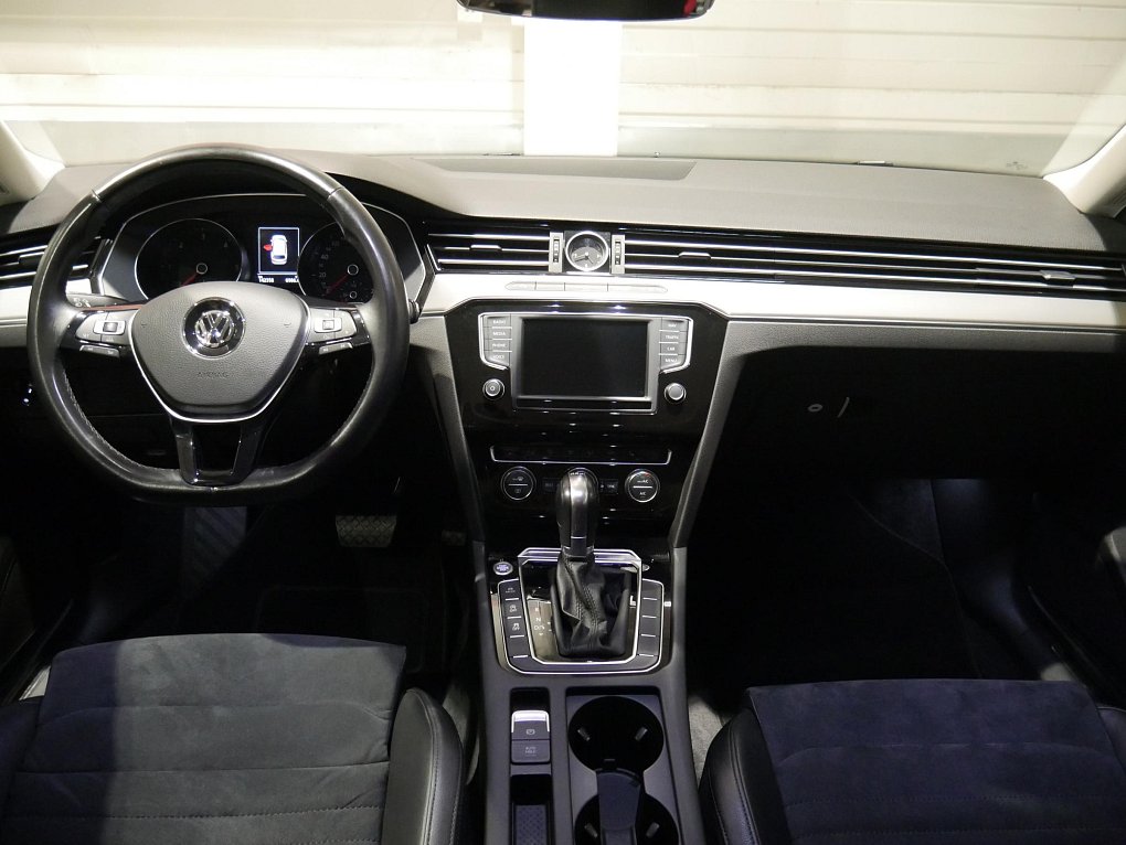 Volkswagen Passat 2.0Bi-TDi  4x4