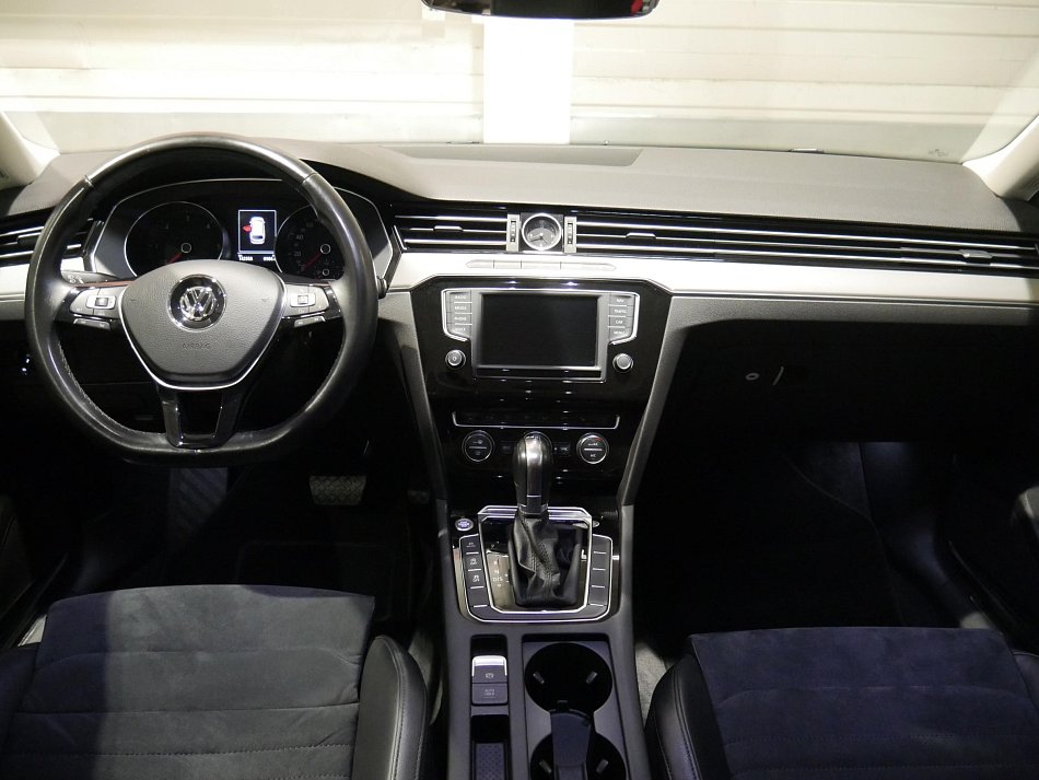 Volkswagen Passat 2.0Bi-TDi  4x4