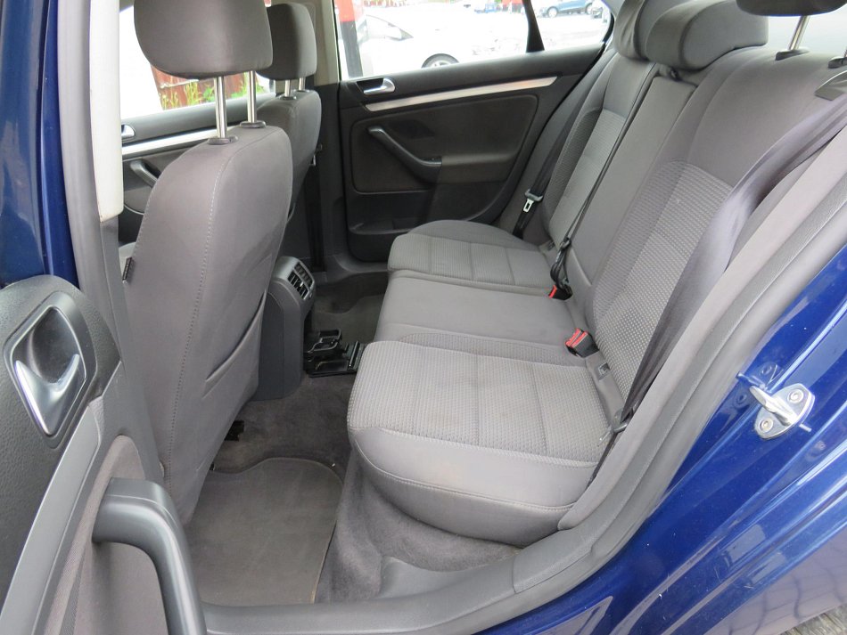 Volkswagen Jetta 2.0TDi 