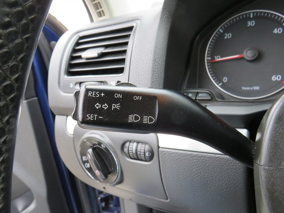 Volkswagen Jetta 2.0TDi 
