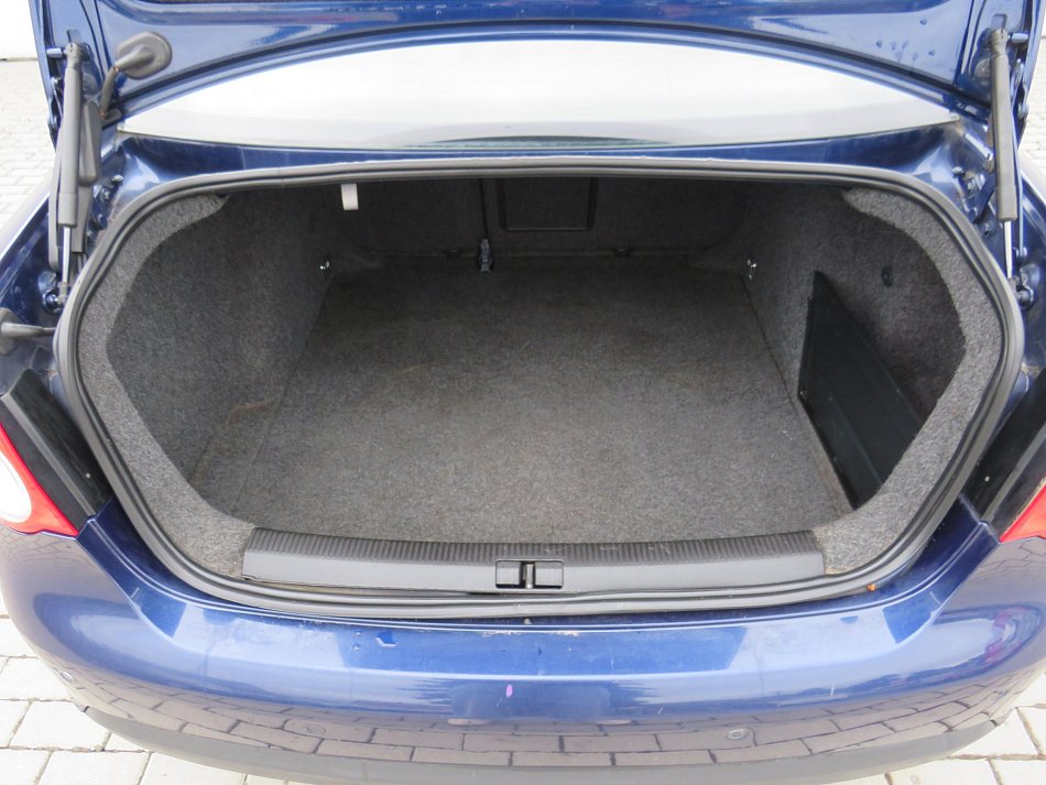 Volkswagen Jetta 2.0TDi 