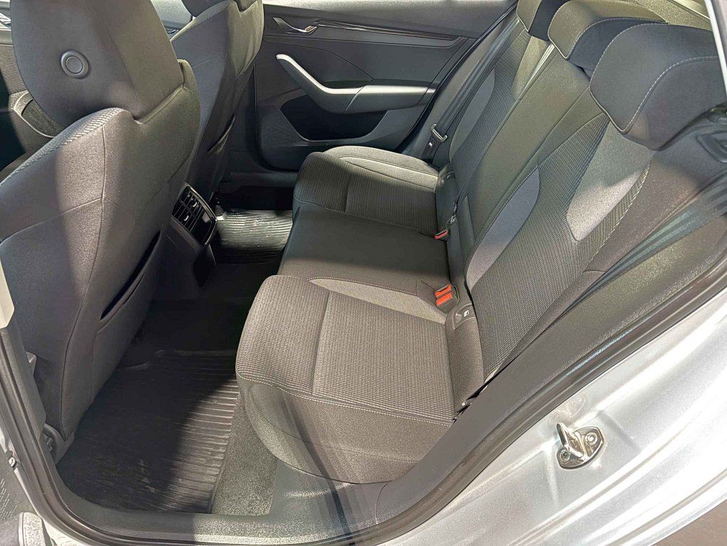 Škoda Octavia IV 2.0 TDi 