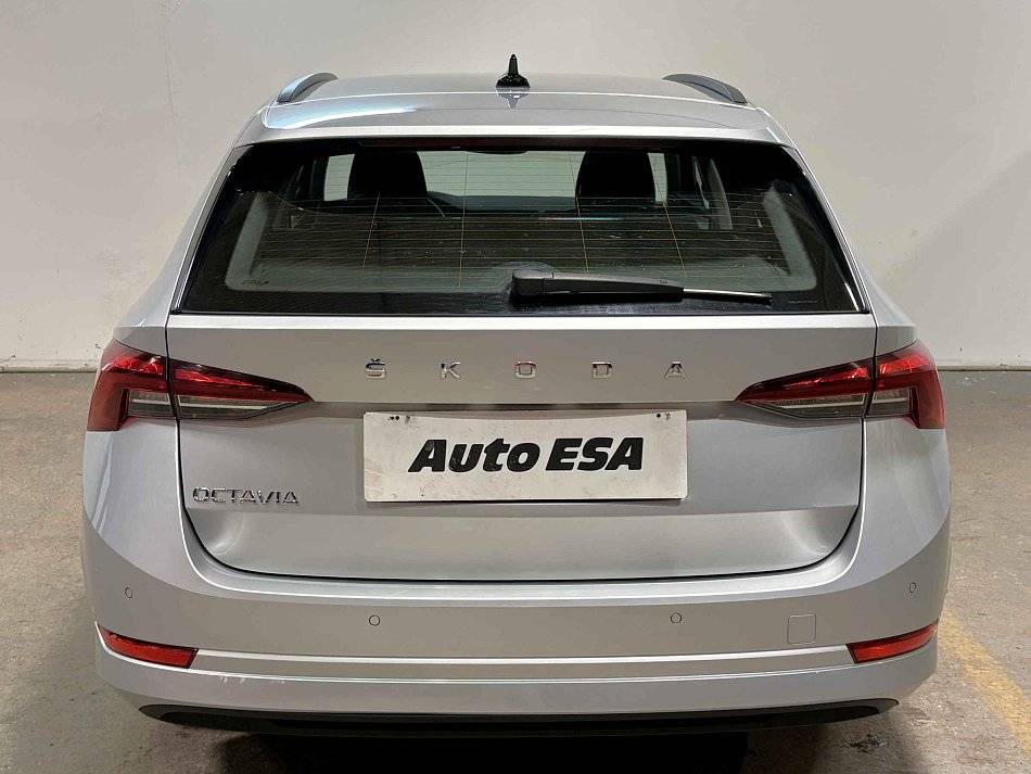 Škoda Octavia IV 2.0 TDi 