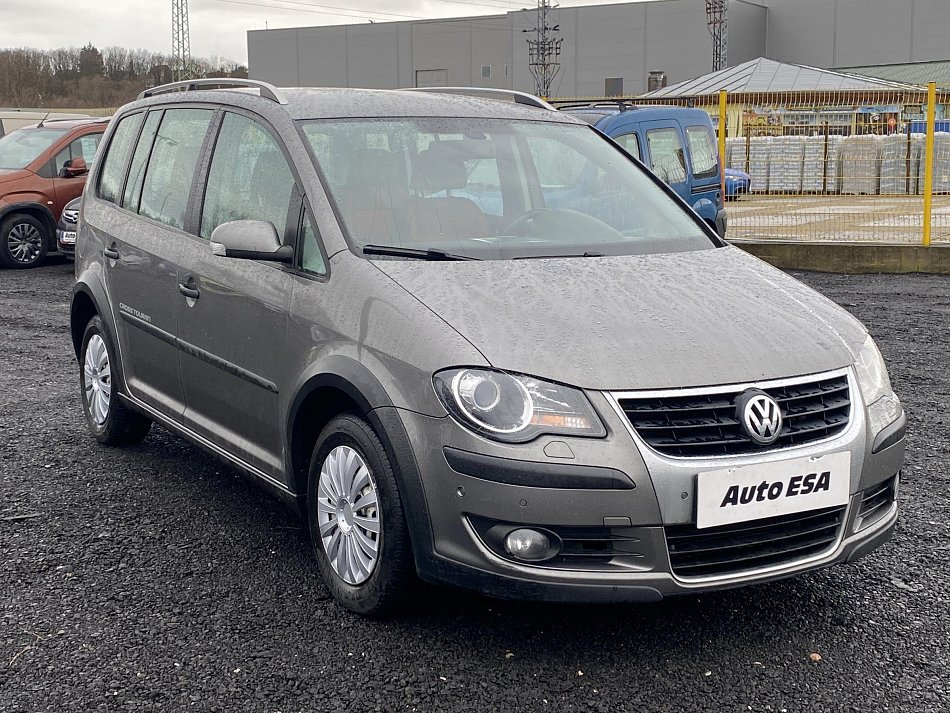 Volkswagen Touran 2.0TDi 
