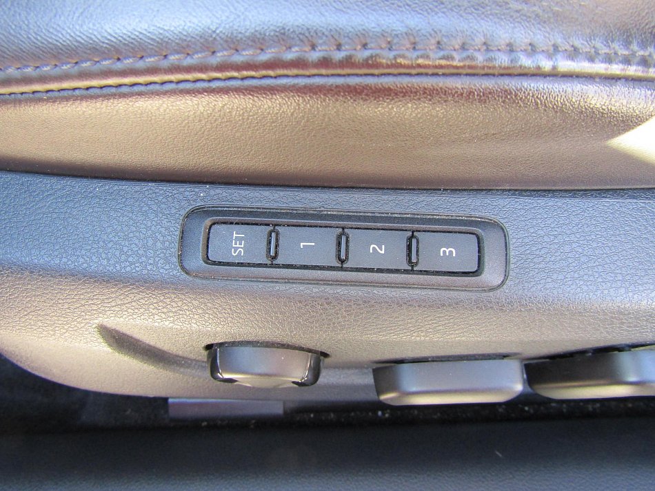 Škoda Superb III 2.0 TDi 