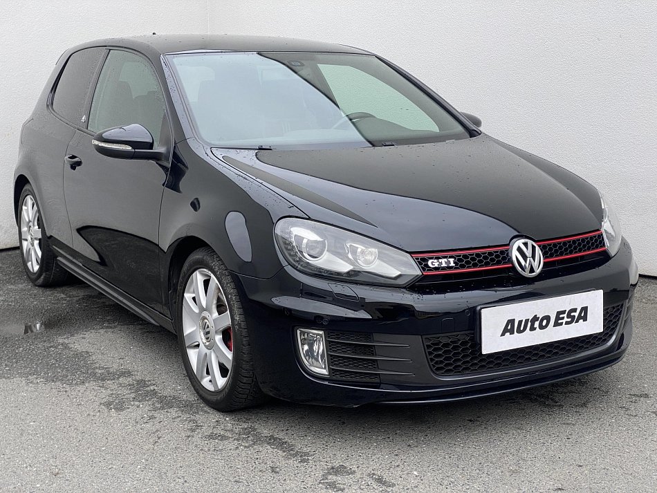 Volkswagen Golf 2.0 TSi GTi Adidas