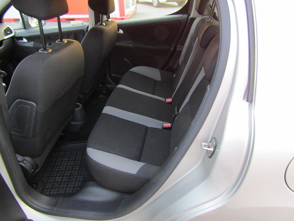 Peugeot 207 1.4i 