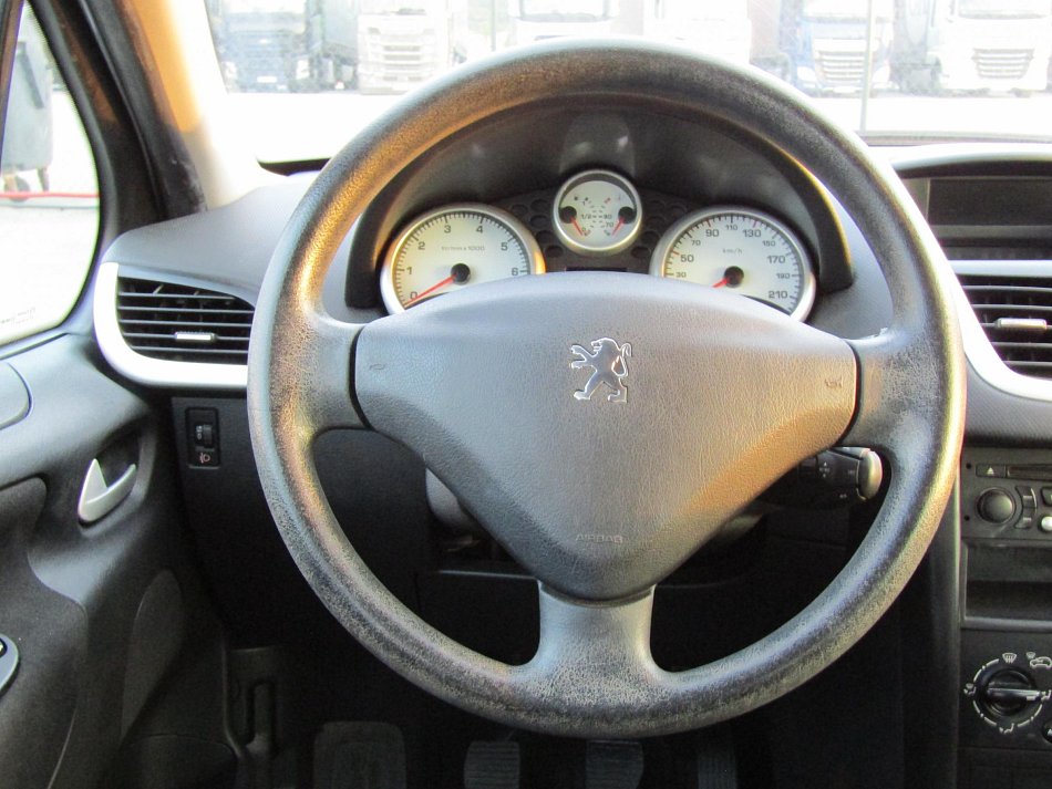 Peugeot 207 1.4i 