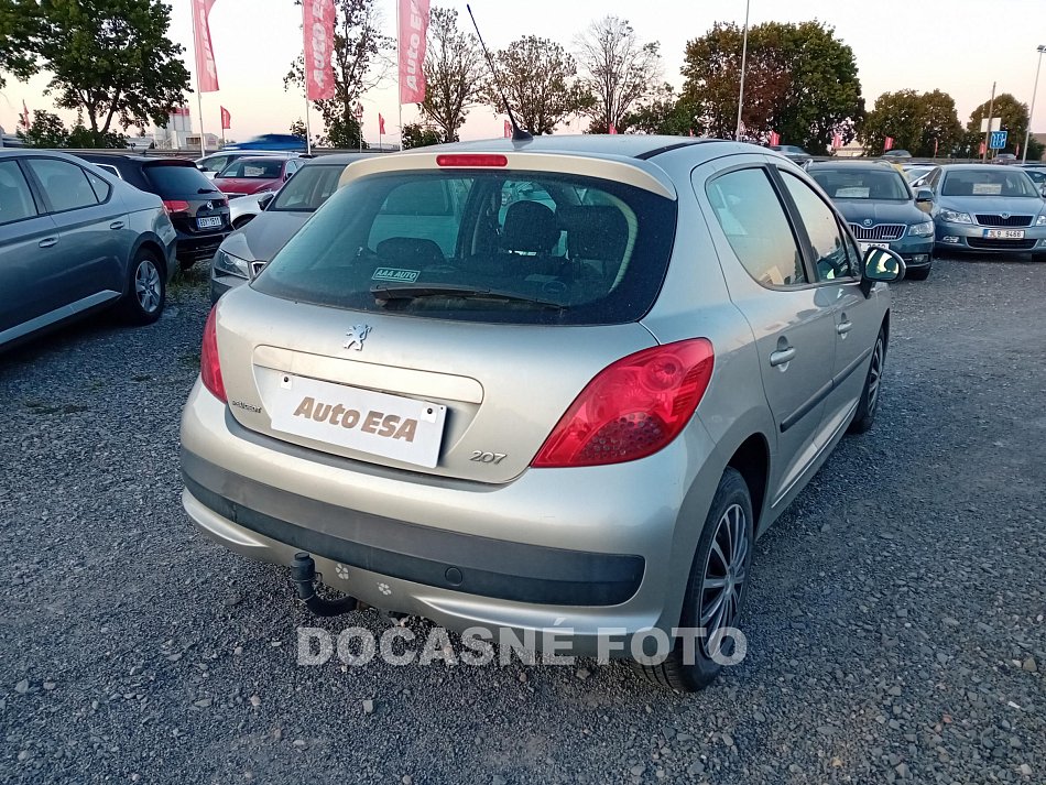 Peugeot 207 1.4i 