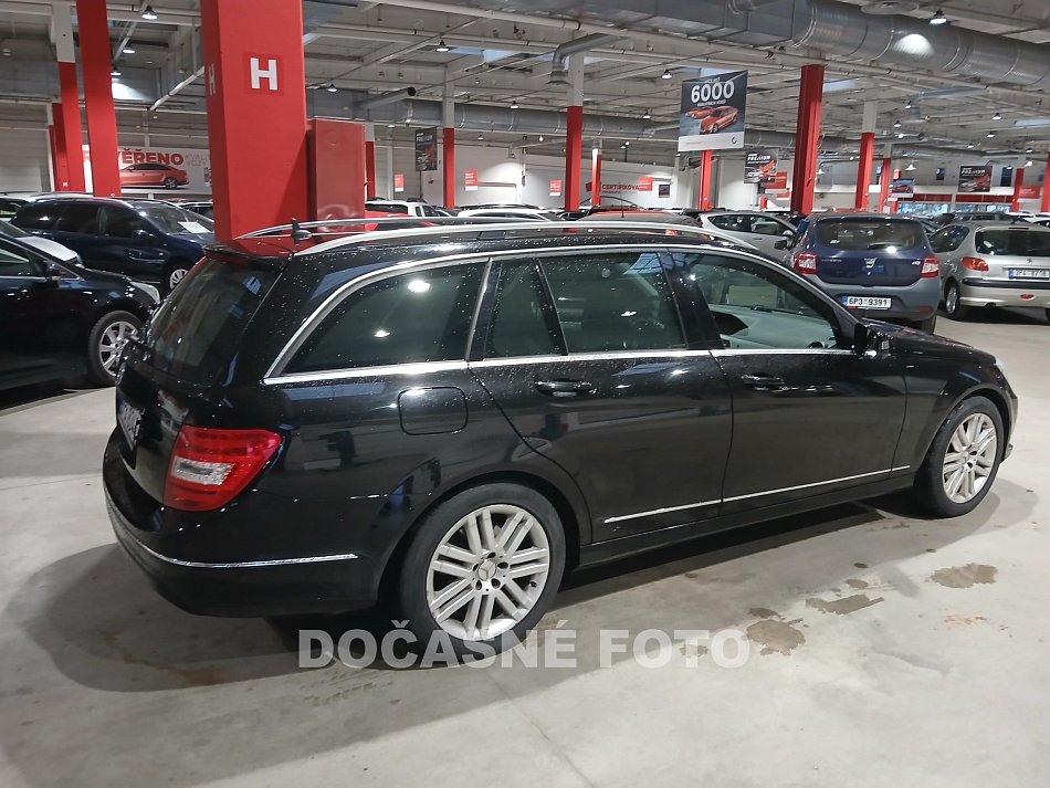 Mercedes-Benz Třída C 2.2  C 220