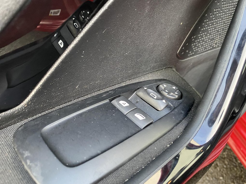 Peugeot 208 1.6 PT Active