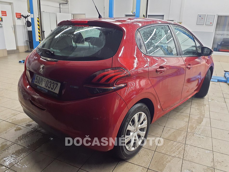 Peugeot 208 1.6 i 