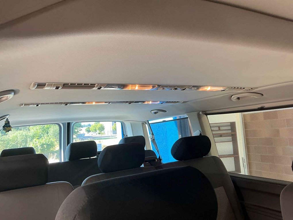 Volkswagen Caravelle 2.0TDi 