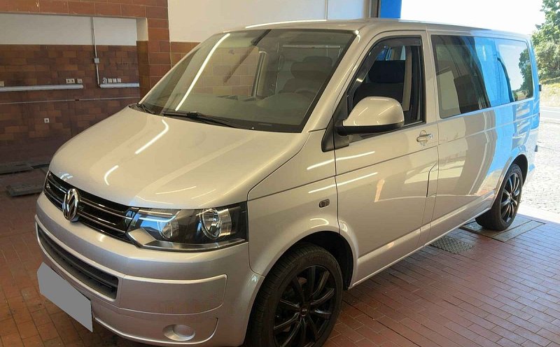 Volkswagen Caravelle 2.0TDi 