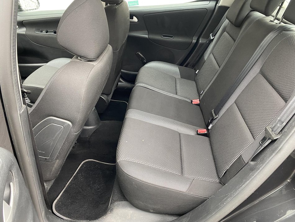 Peugeot 207 1.4i 