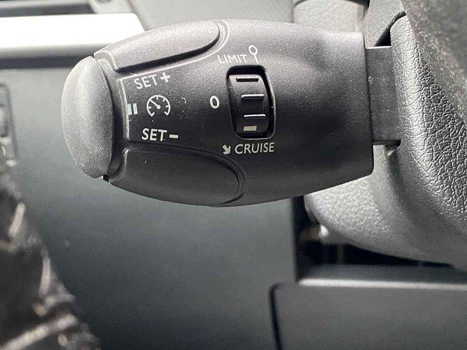 Peugeot 207 1.4i 