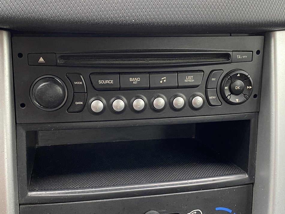 Peugeot 207 1.4i 