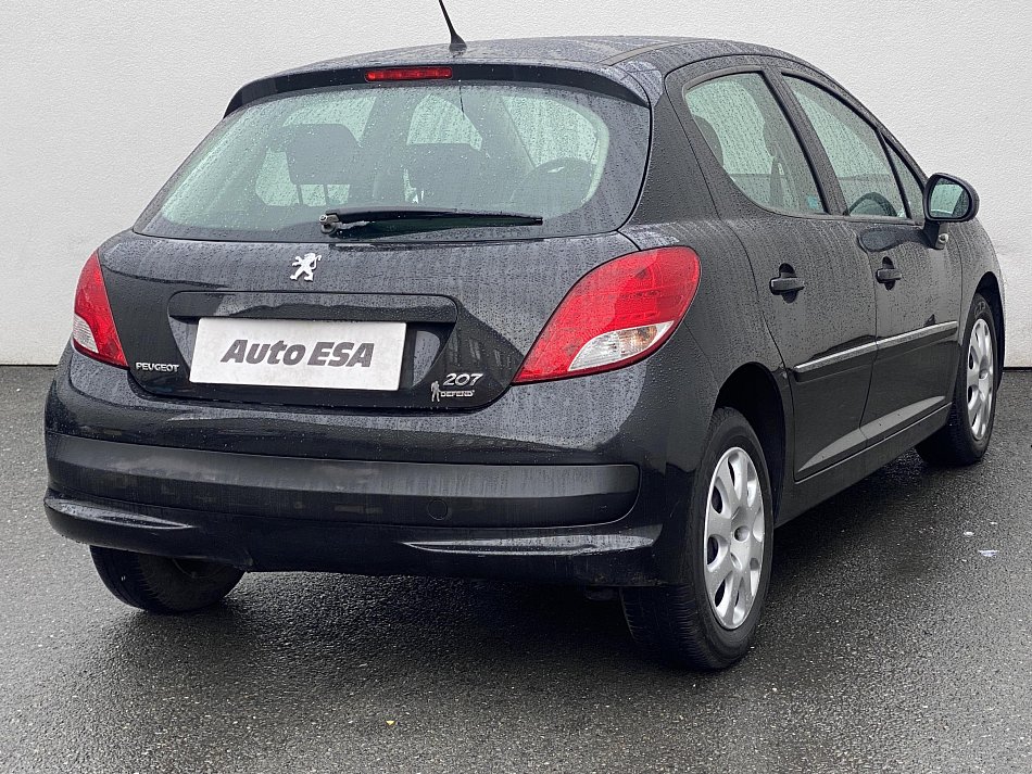 Peugeot 207 1.4i 