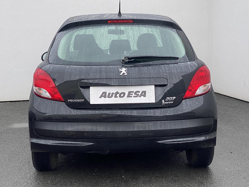 Peugeot 207 1.4i 