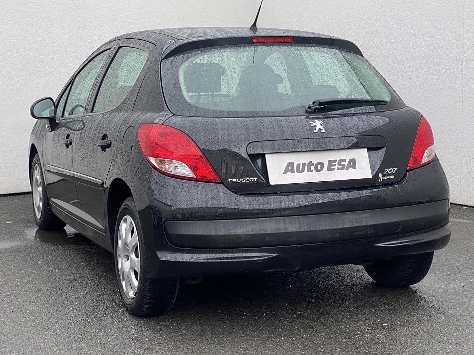 Peugeot 207 1.4i 