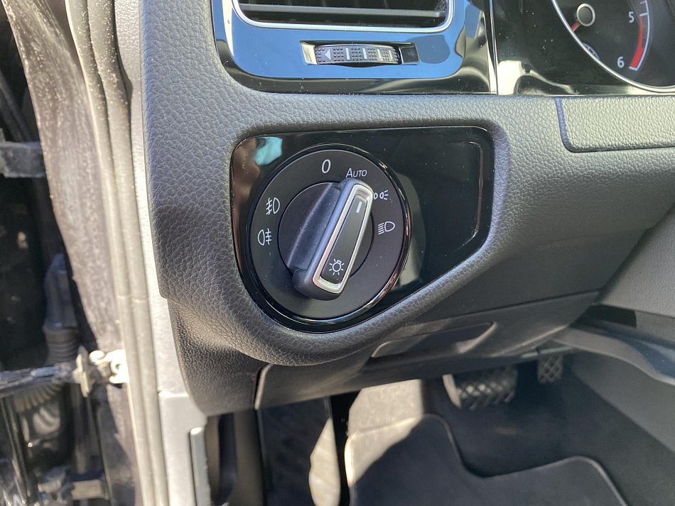 Volkswagen Golf 1.6 TDI 