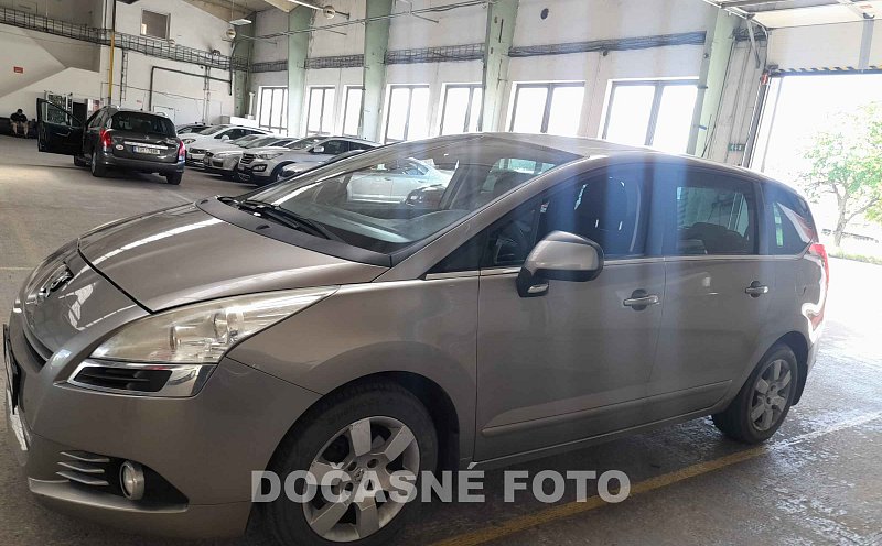 Peugeot 5008 1.6VTi 