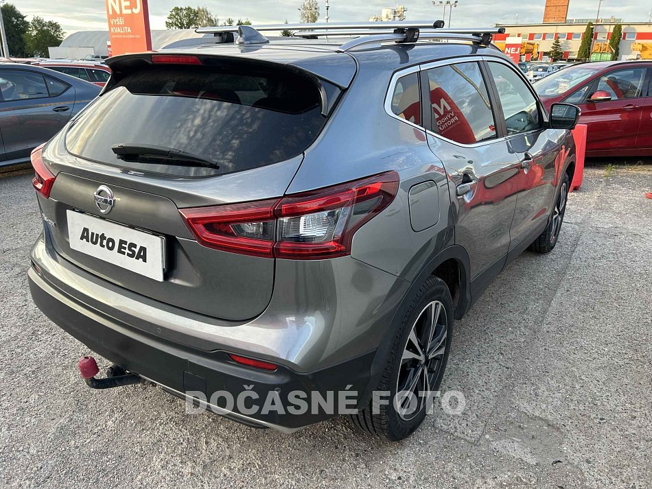Nissan Qashqai 1.6 DIG-TURBO 