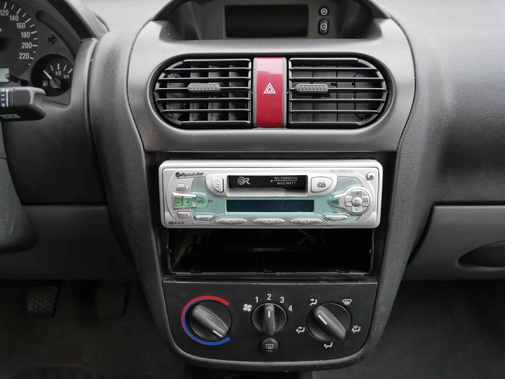 Opel Corsa 1.0i 