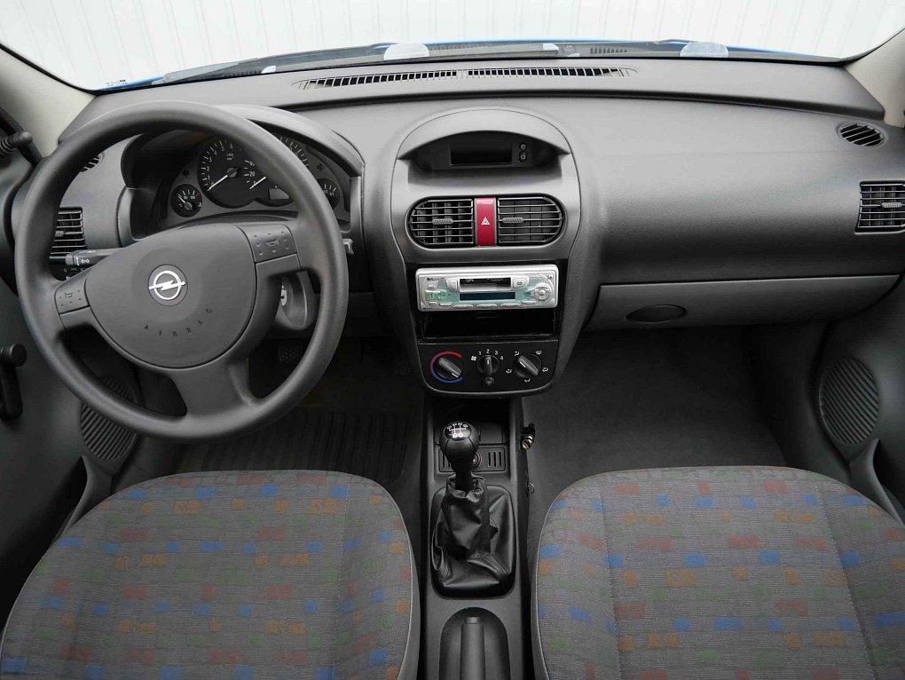 Opel Corsa 1.0i 