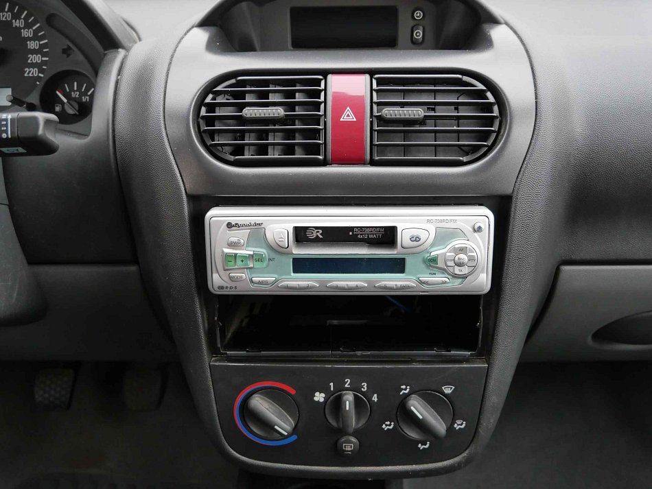 Opel Corsa 1.0i 