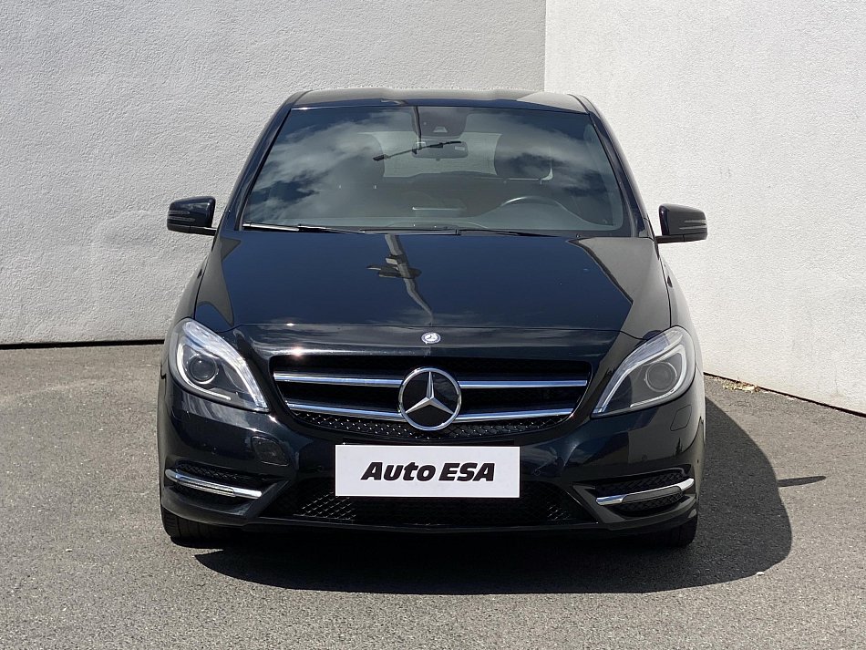 Mercedes-Benz Třída B 1.6T  B200