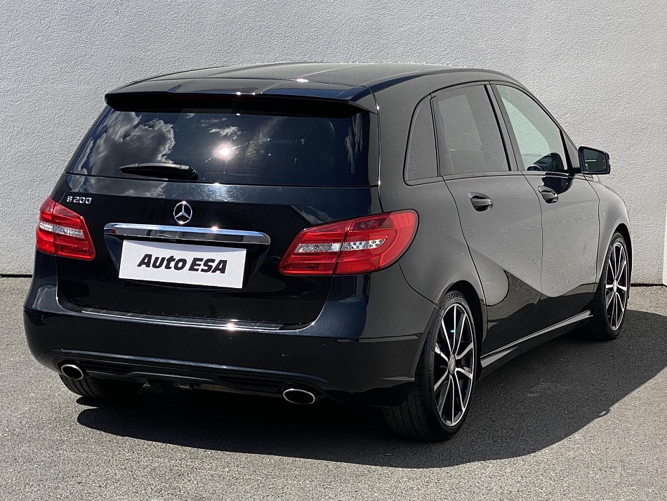 Mercedes-Benz Třída B 1.6T  B200