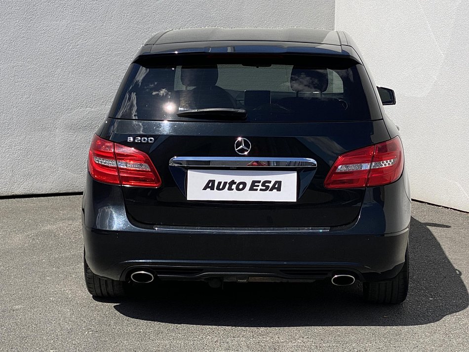 Mercedes-Benz Třída B 1.6T  B200