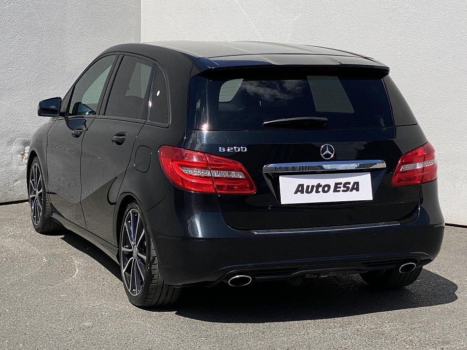 Mercedes-Benz Třída B 1.6T  B200