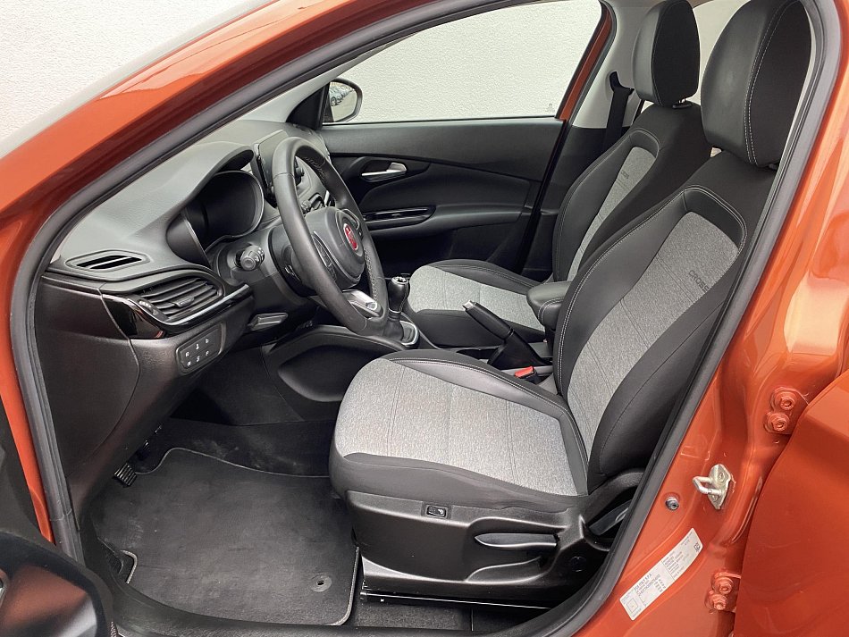 Fiat Tipo 1.0 Firefly Cross