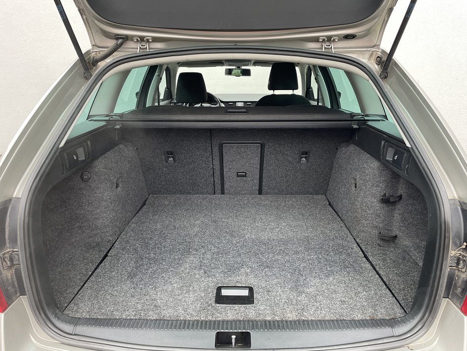 Škoda Octavia III 2.0 TDi Elegance