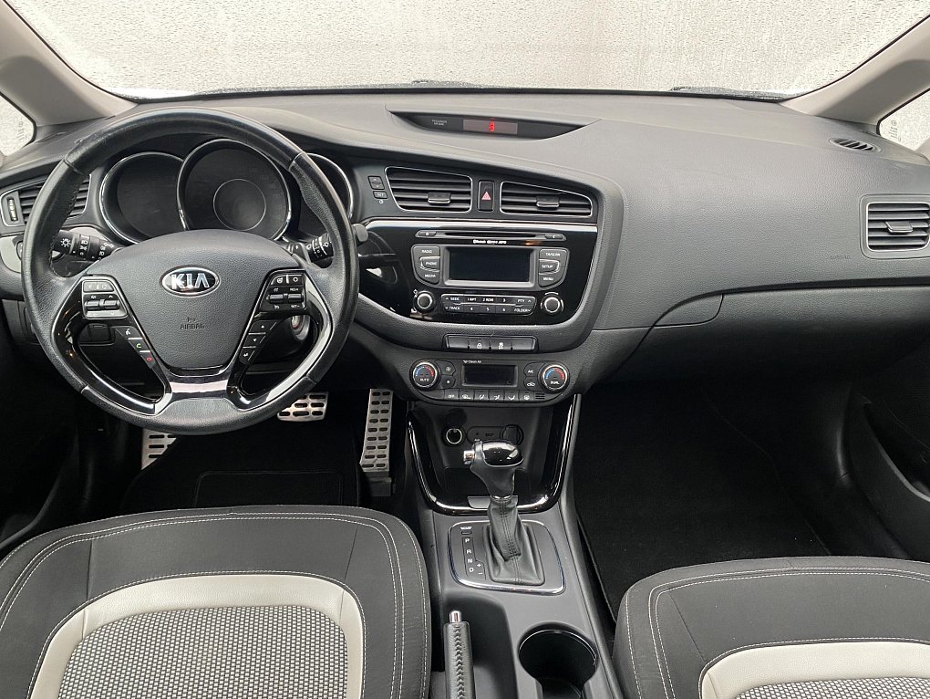 Kia Ceed 1.6 GDi Exclusive