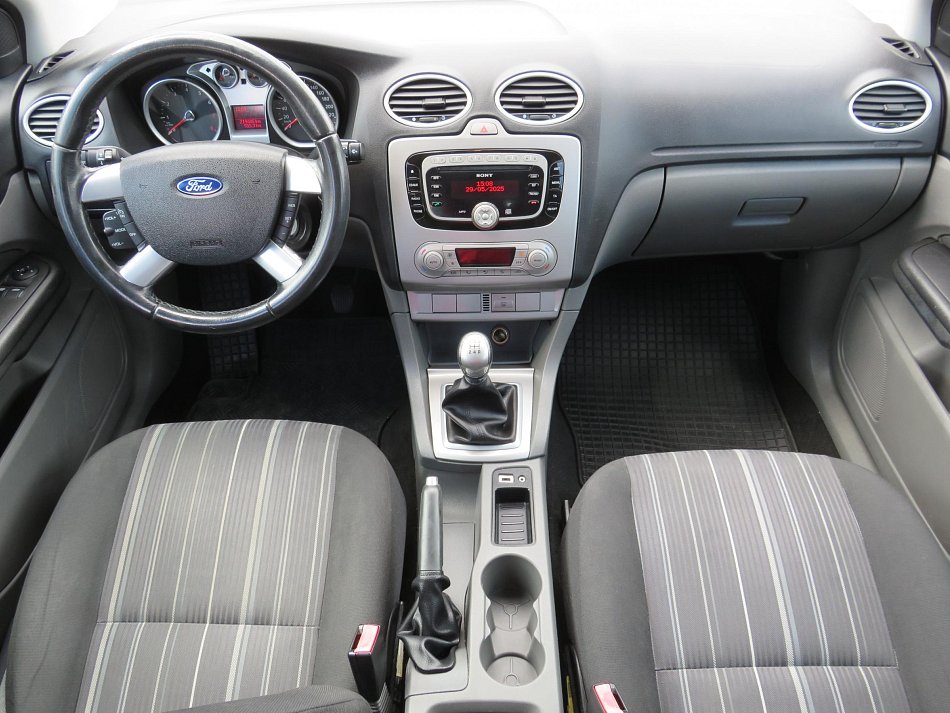 Ford Focus 1.6i 16V 