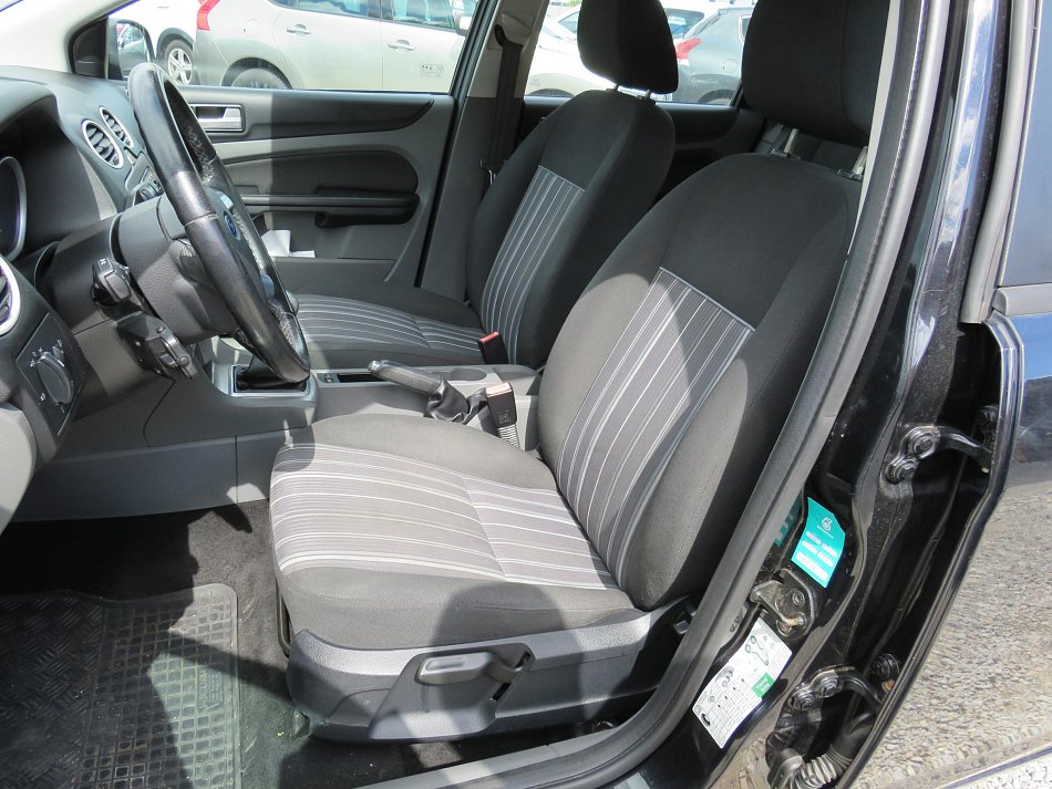 Ford Focus 1.6i 16V 