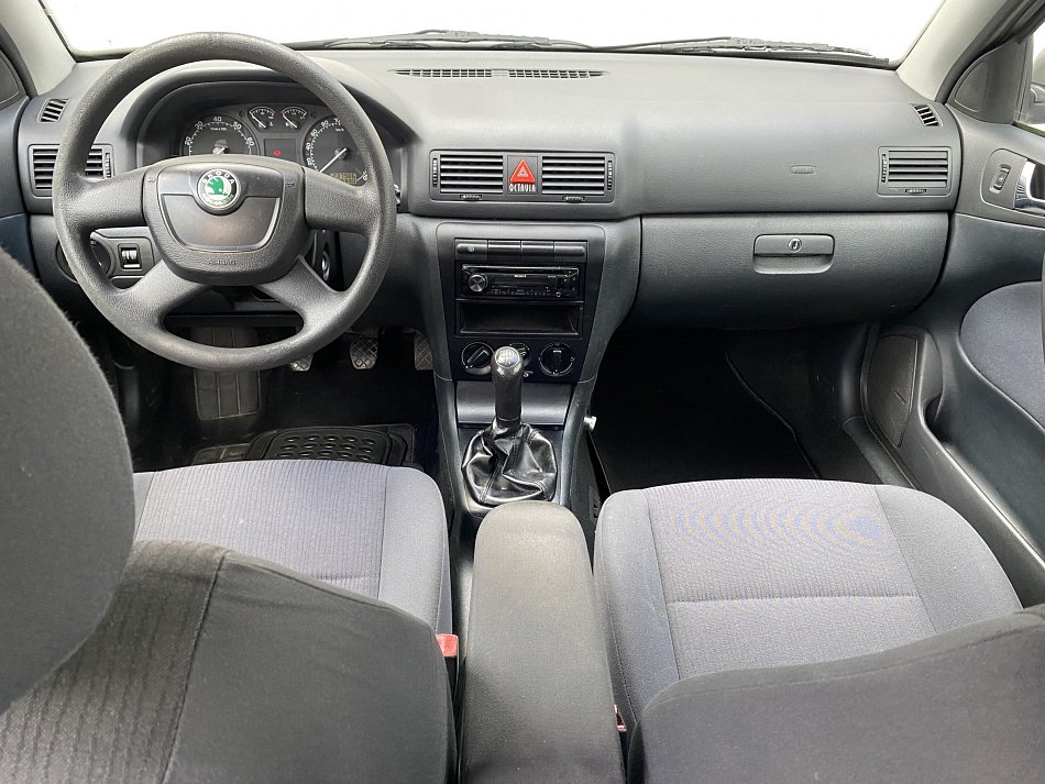 Škoda Octavia 1.6 i Tour