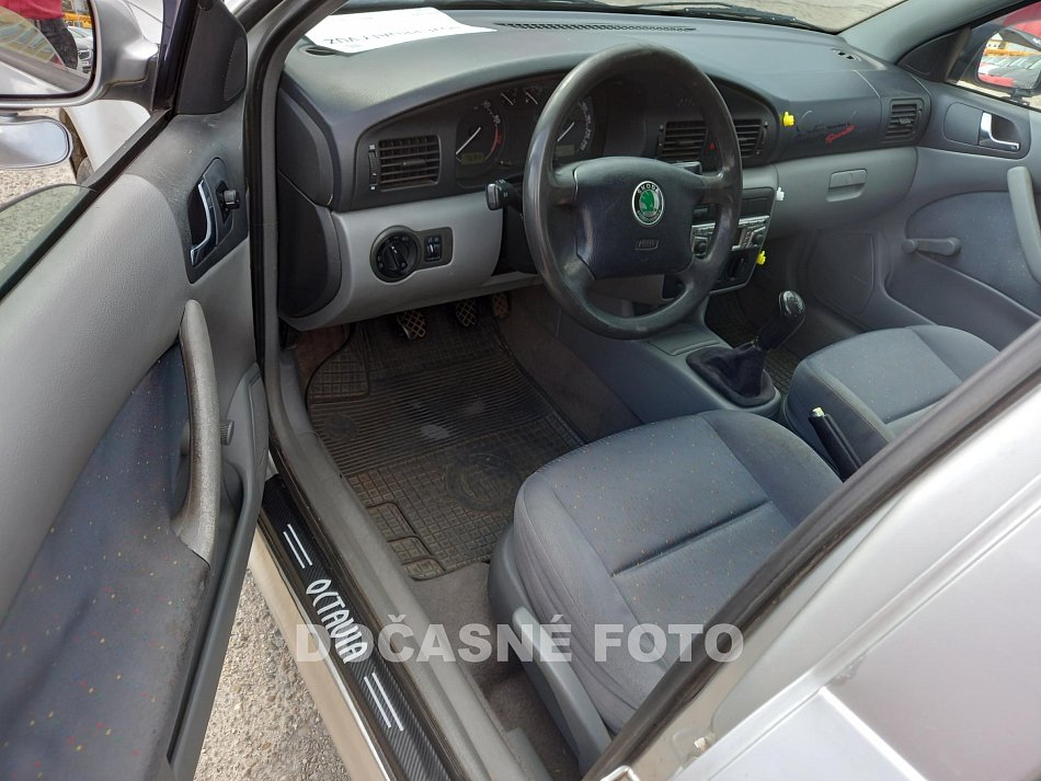 Škoda Octavia 1.6i 