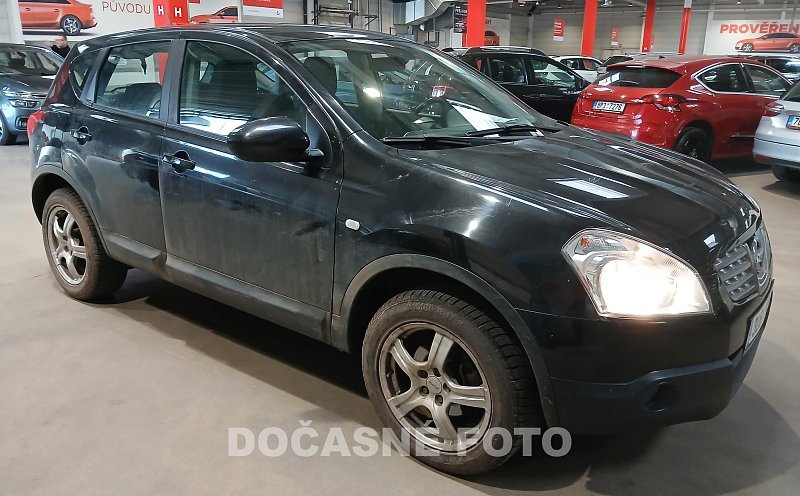Nissan Qashqai 2.0i  4x4
