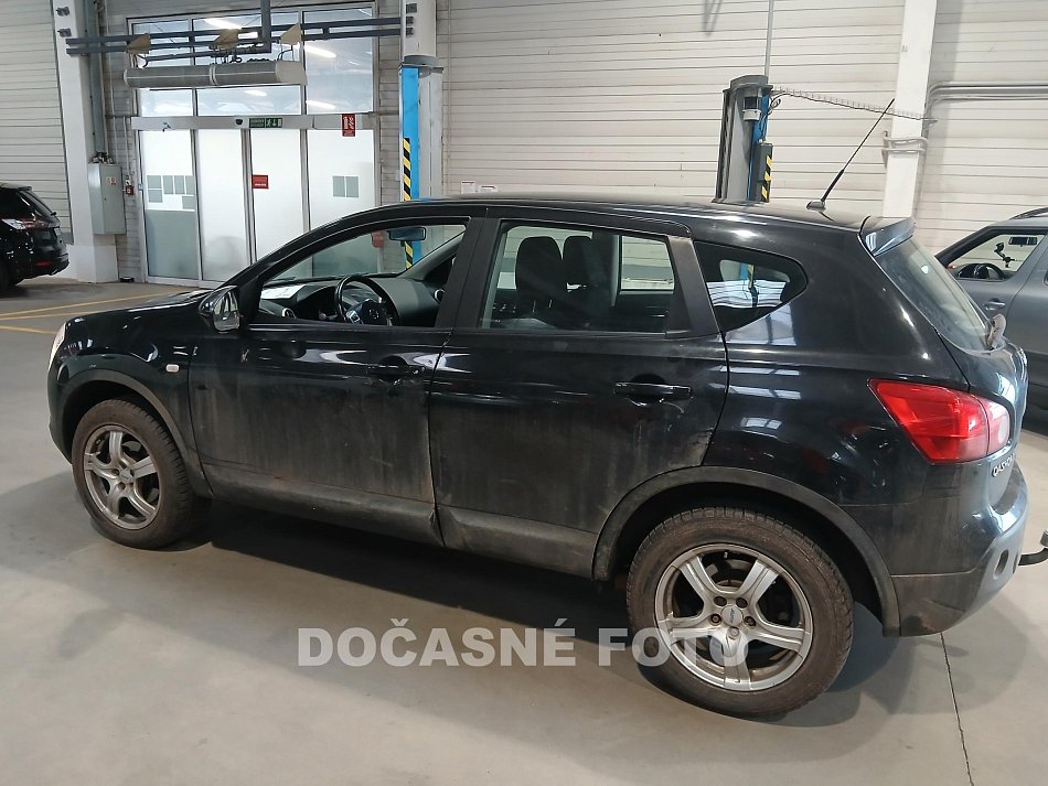 Nissan Qashqai 2.0i  4x4