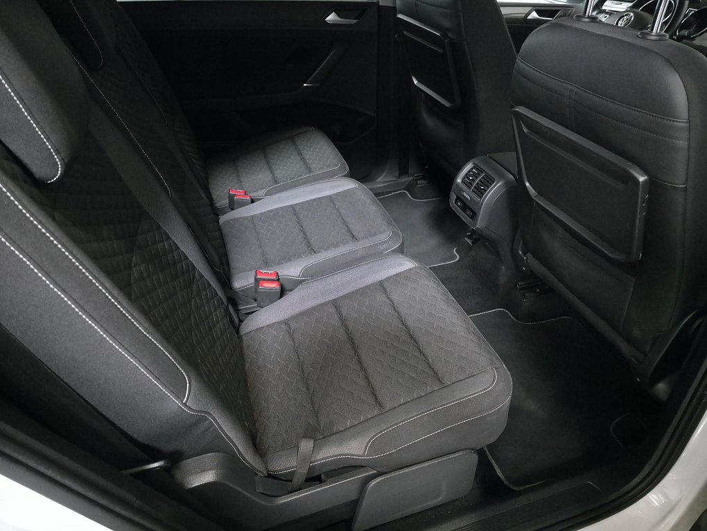 Volkswagen Touran 2.0 TDi 