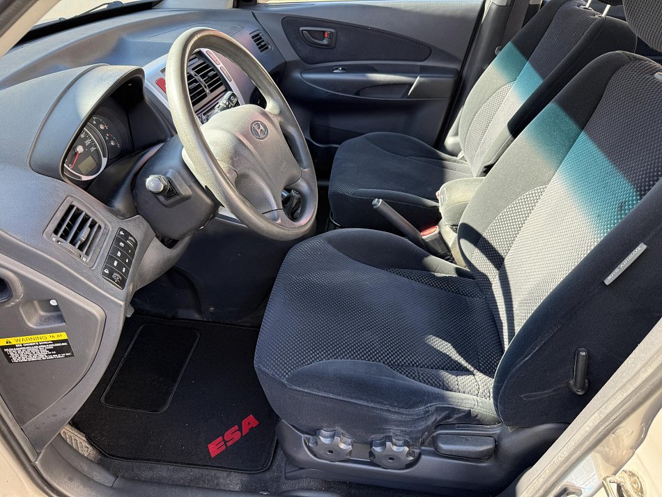 Hyundai Tucson 2.0 i  4x4