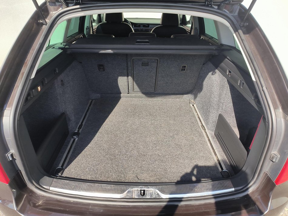Škoda Superb II 2.0 TDi Elegance