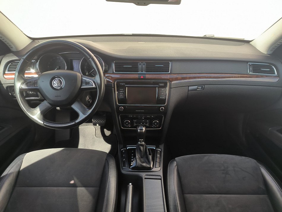 Škoda Superb II 2.0 TDi Elegance