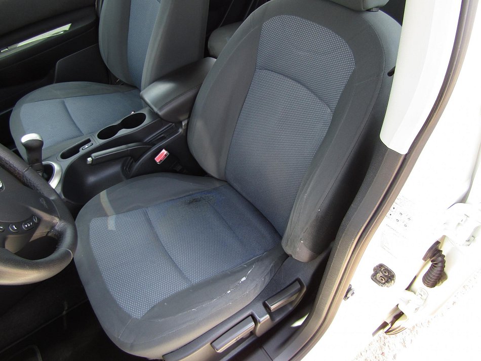 Nissan Qashqai 1.6i 
