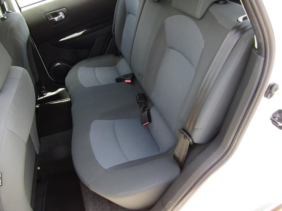 Nissan Qashqai 1.6i 